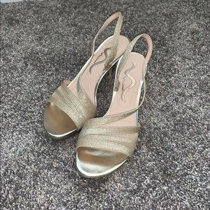 Gold Sparkly High Heel Shoe